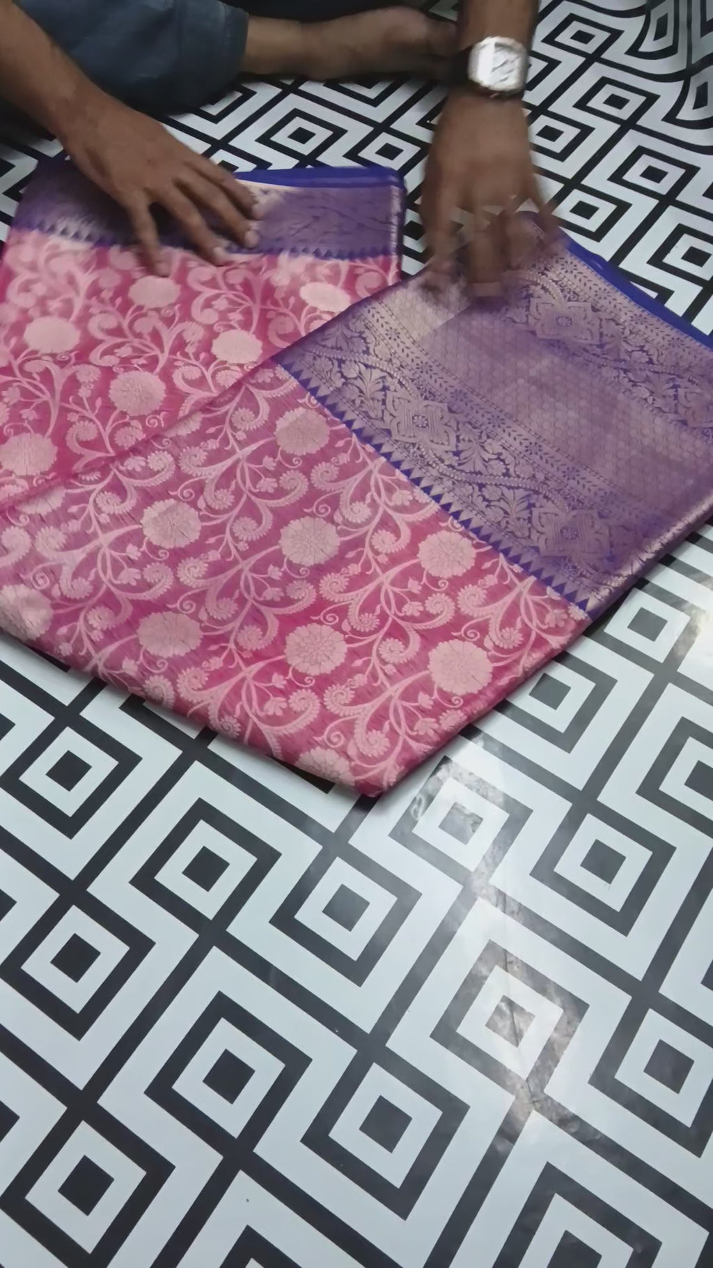 Pink Kanjivaram Warm Silk Saree with Royal Blue Zari Border